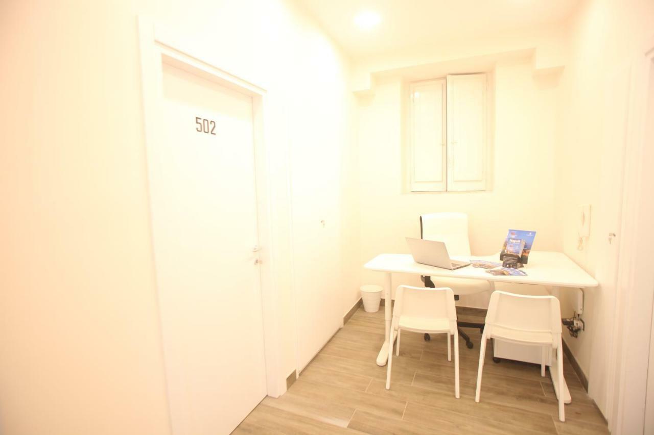 Garibaldi Station 2Punto0 Bed & Breakfast Napoli Eksteriør bilde