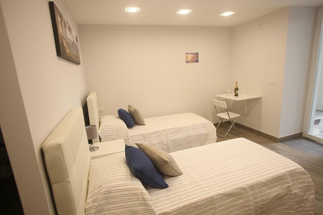 Garibaldi Station 2Punto0 Bed & Breakfast Napoli Eksteriør bilde